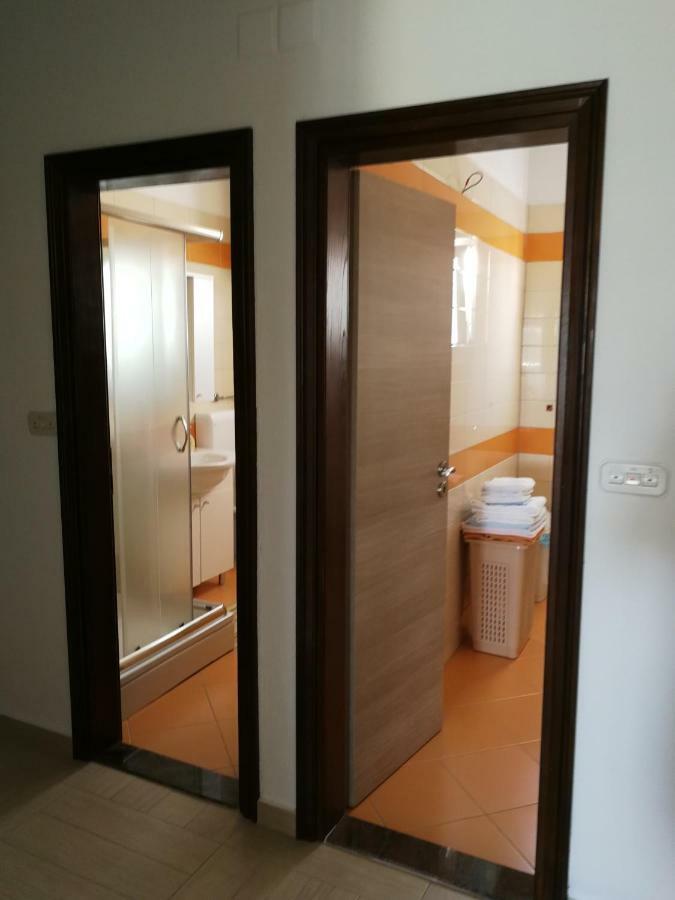 Apartments N&M Sukošan 外观 照片